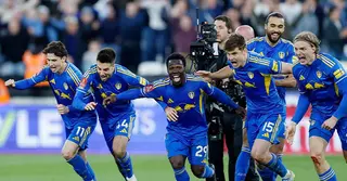 ওয়েস্ট হ্যামকে হারিয়ে সেমি-ফাইনালে লিডস ইউনাইটেড